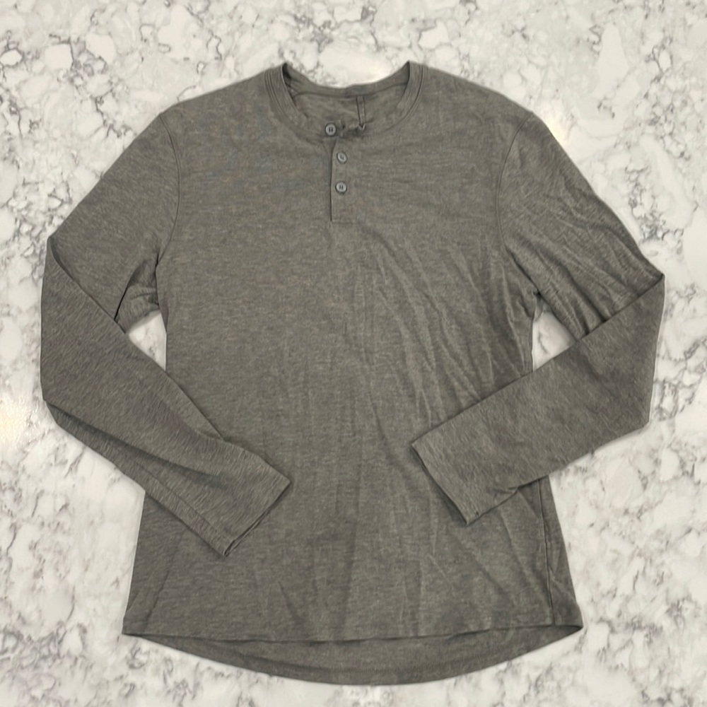 Lululemon men’s long sleeve shirt